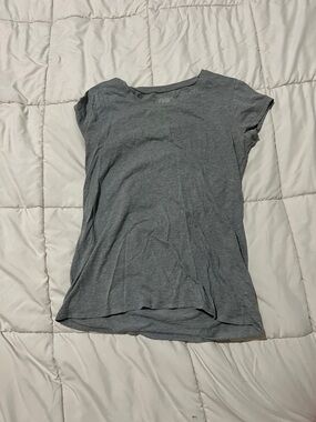 No Boundaries Gray Short-Sleeve Crewneck Tee